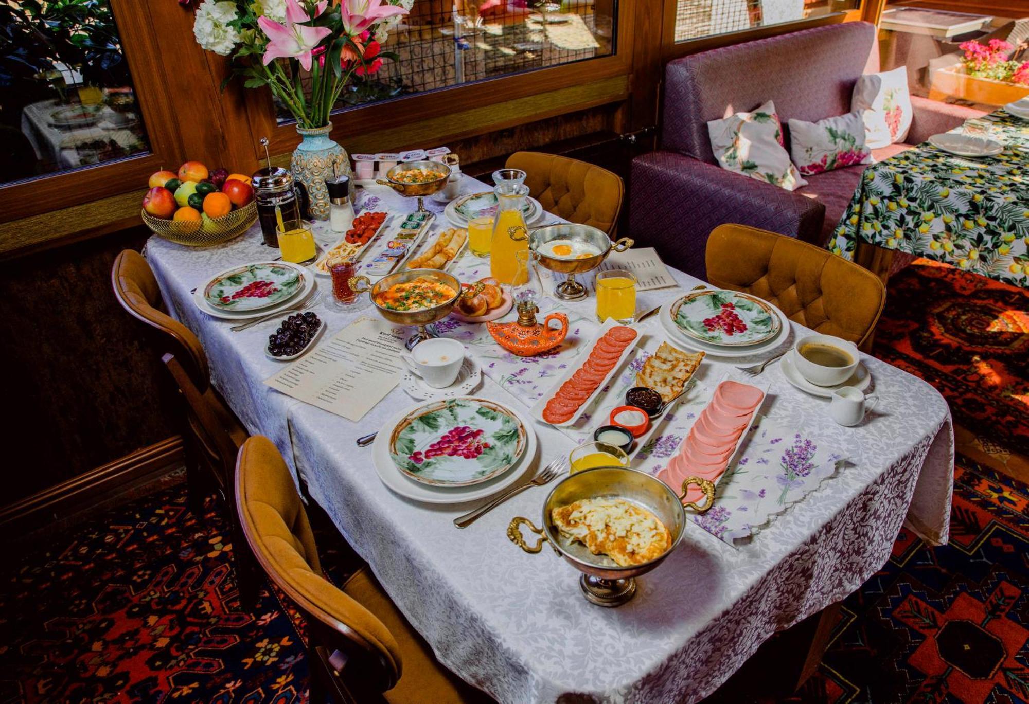 Royal Antique Boutique Hotel Baku Bagian luar foto